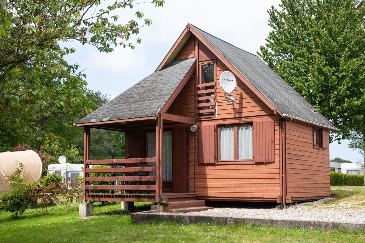 Camping Les Falaises De Toussaint Exterior foto